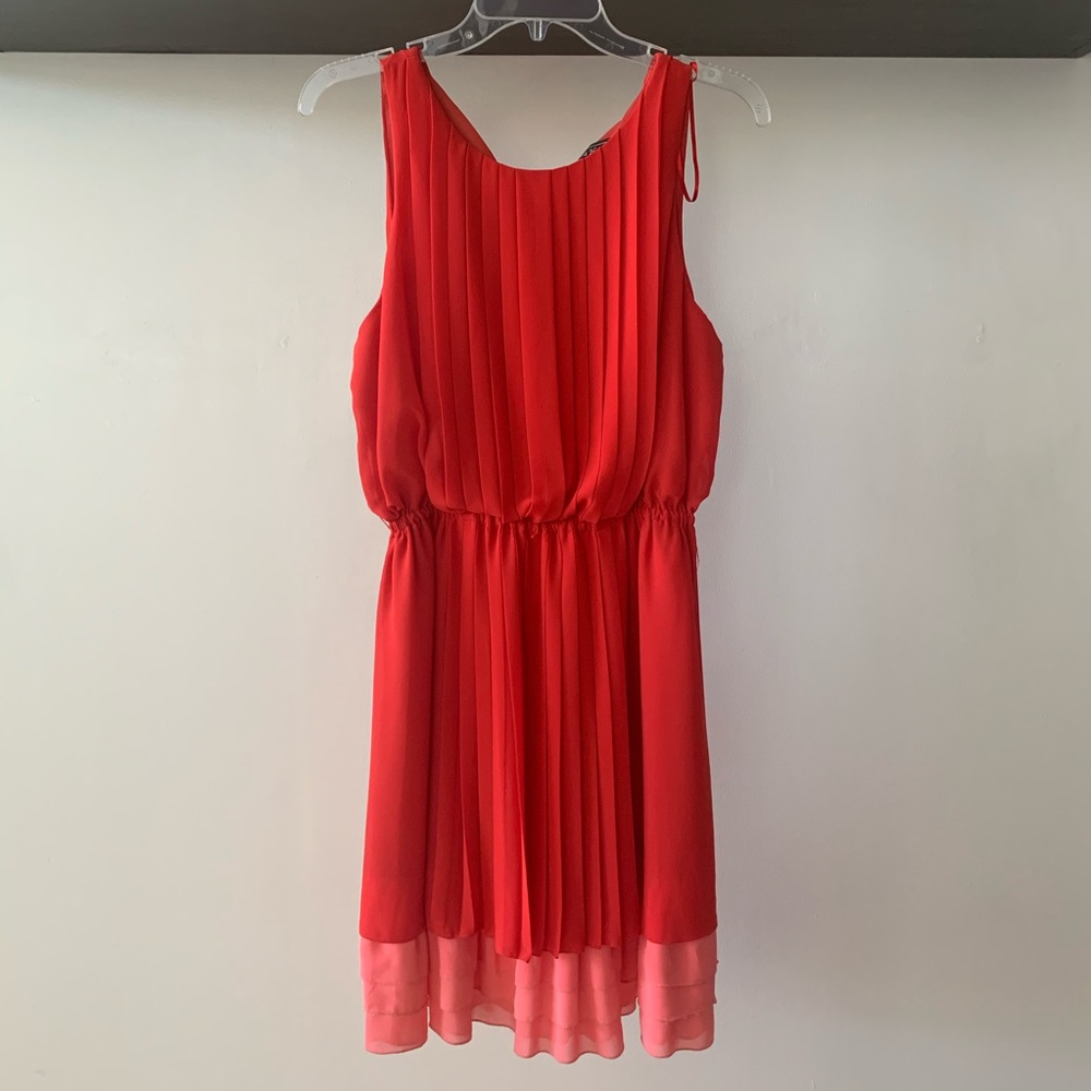 💕Red and Pink Pleated Dress with Ruffles